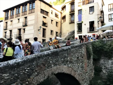 Paseo de los Tristes